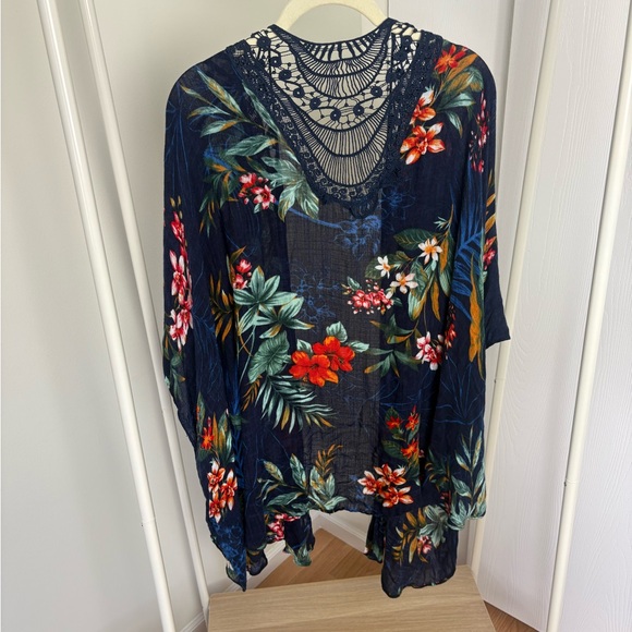 American Eagle Outfitters Floral Print Scarf Wrap - Picture 2 of 3